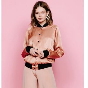 🌸‎ Catherine Fulmer | Rosr embroidered